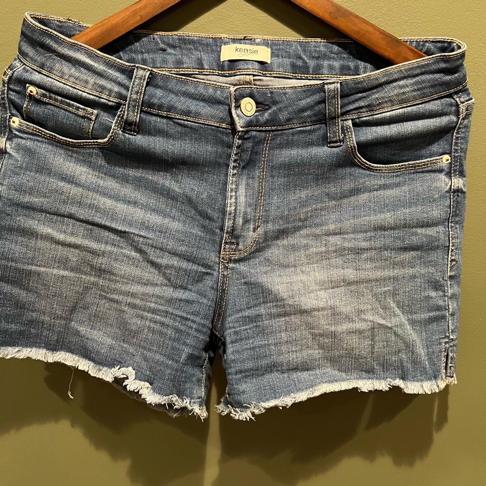 Kensie Distressed Blue Denim Shorts
